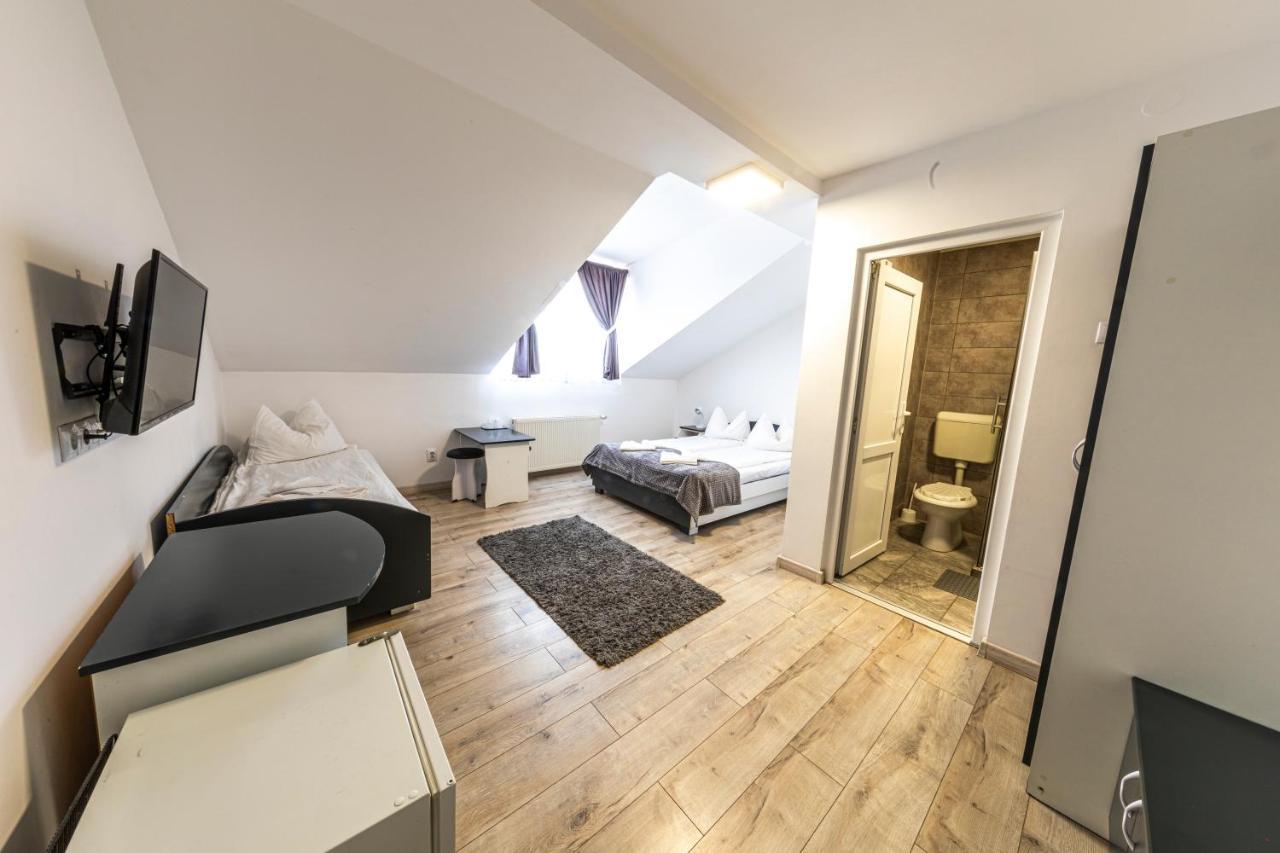 Filo Hotel Gheorgheni  Exteriör bild