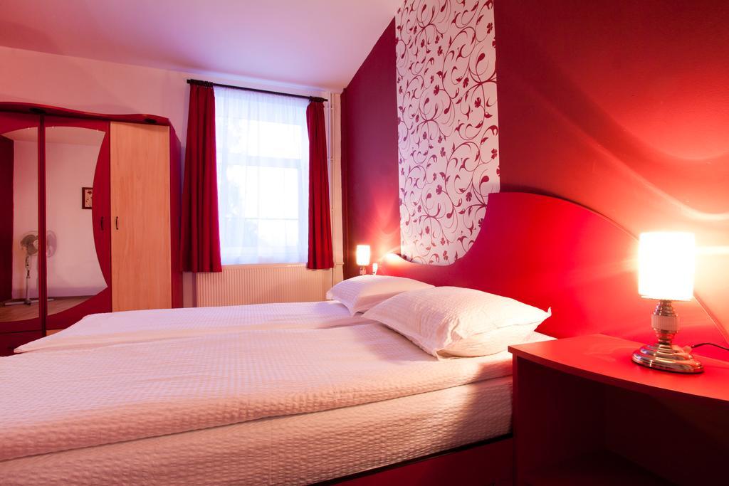 Filo Hotel Gheorgheni  Exteriör bild