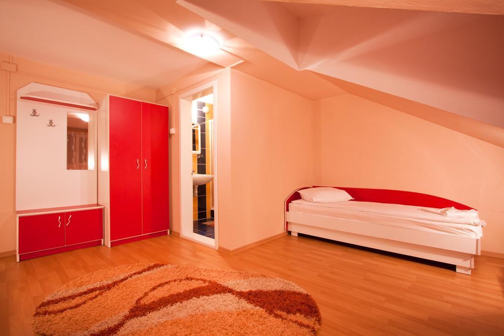 Filo Hotel Gheorgheni  Exteriör bild
